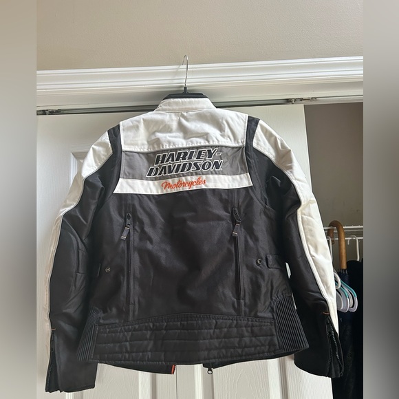 NEW Harley Davidson Women’s Fennimore Riding Jacket - Size Medium - Picture 8 of 10